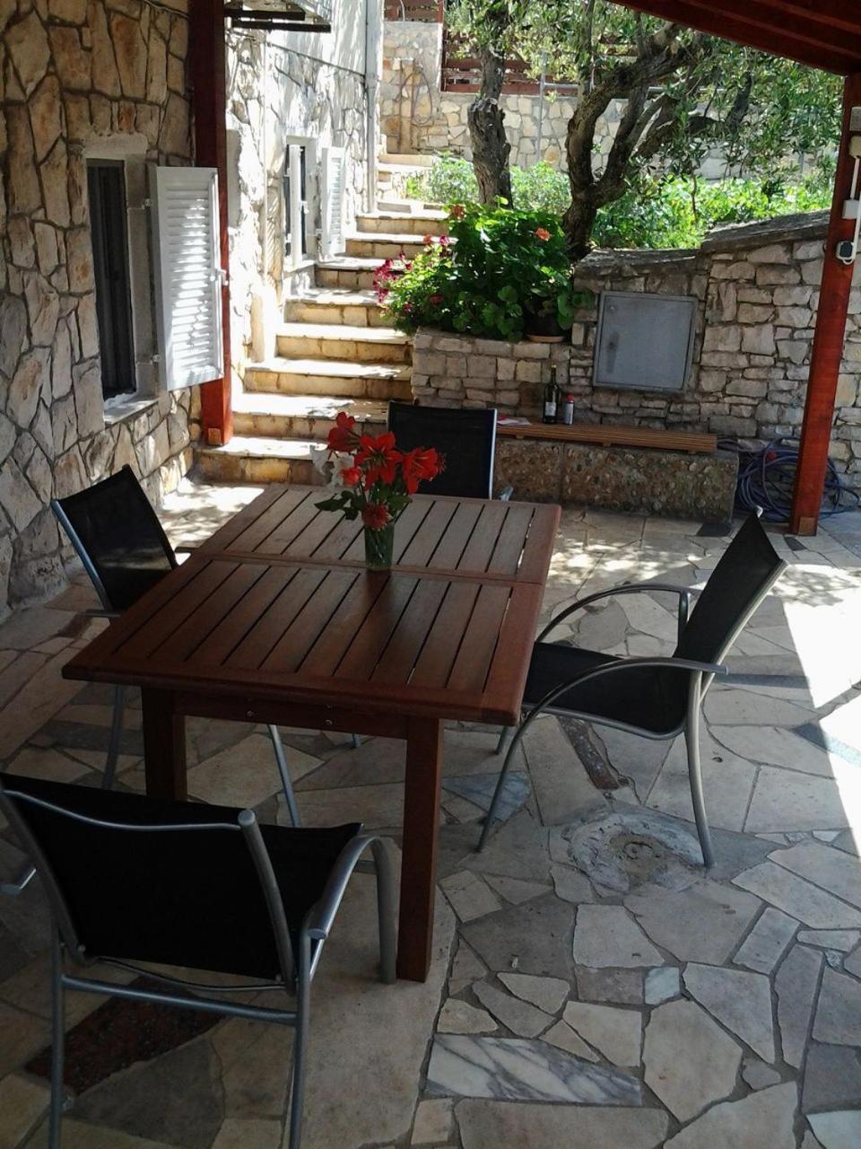 Apartments Janja - Terrace Sea View Necujam Exterior photo